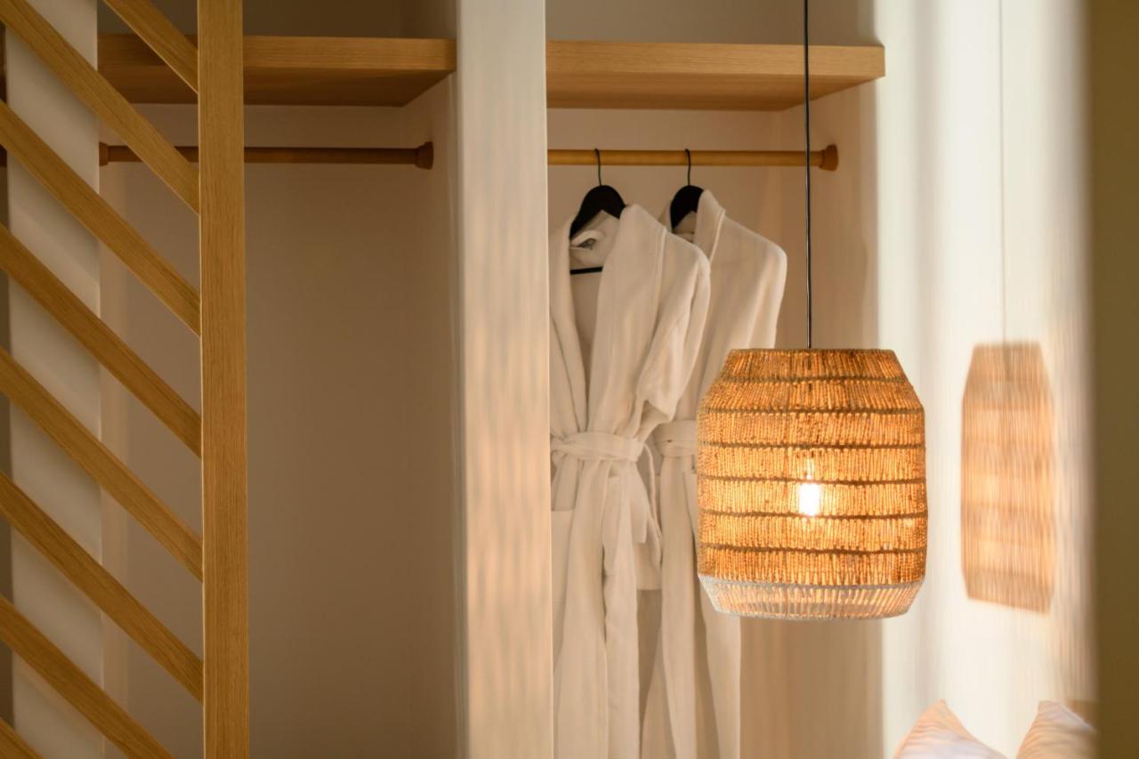 ثيرا Este Luxury Suites المظهر الخارجي الصورة