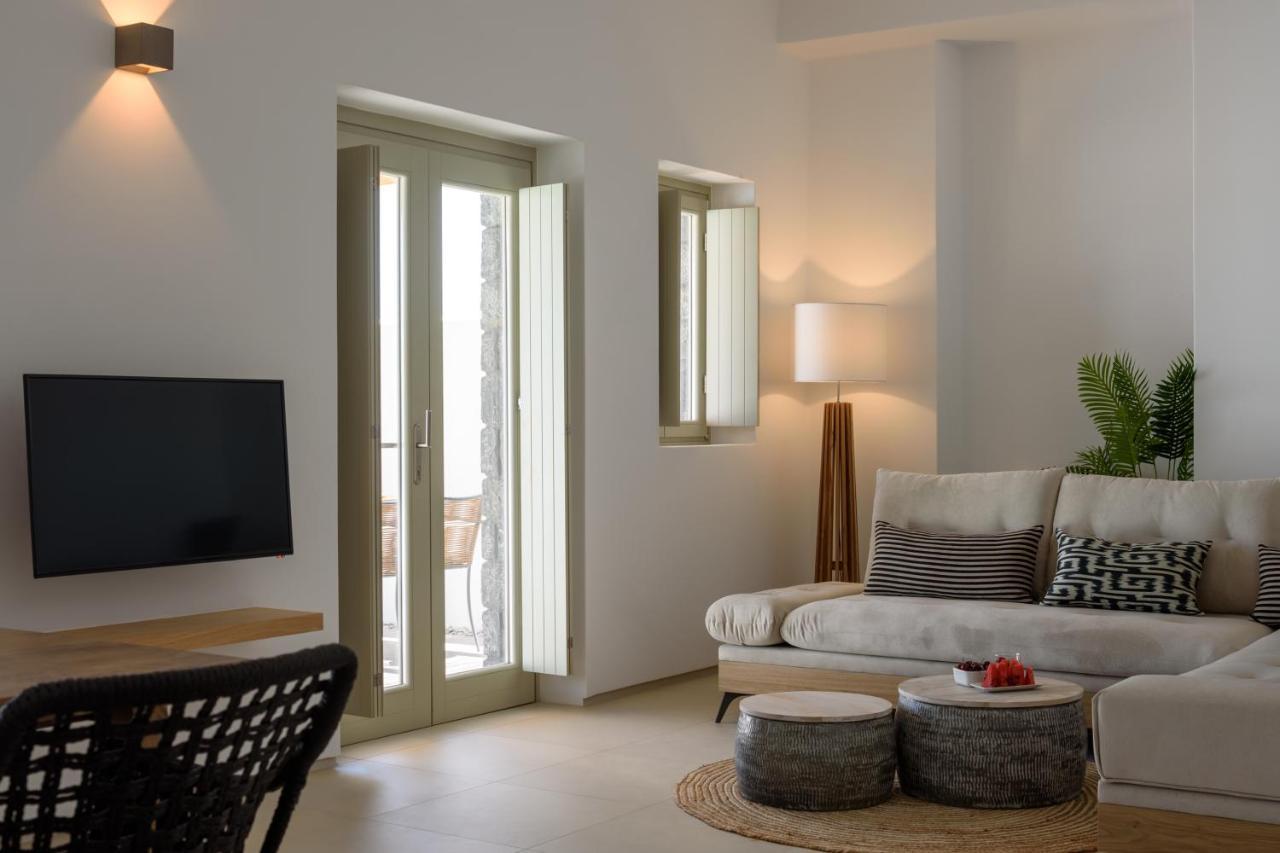 ثيرا Este Luxury Suites المظهر الخارجي الصورة