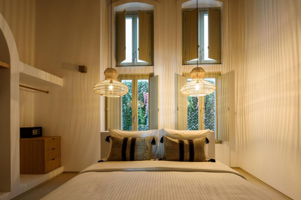 ثيرا Este Luxury Suites المظهر الخارجي الصورة